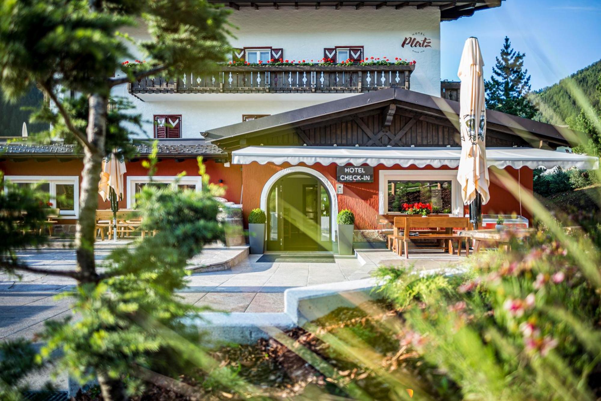 Hotel Platz St. Ulrich in Gröden Exterior foto